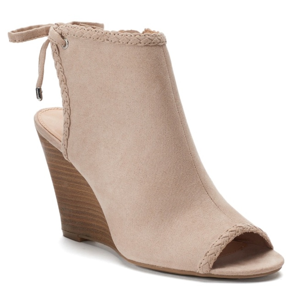 LC Lauren Conrad Women’s Wedges